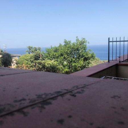 Cocciu D'Amuri Apartment Taormina Luaran gambar
