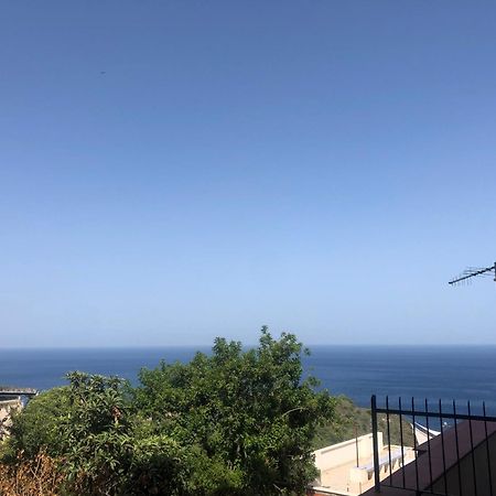 Cocciu D'Amuri Apartment Taormina Luaran gambar